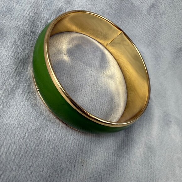 Vintage Gold-Tone & Green Enamel Slip on Bangle Bracelet Women Larger Size - Picture 4 of 16